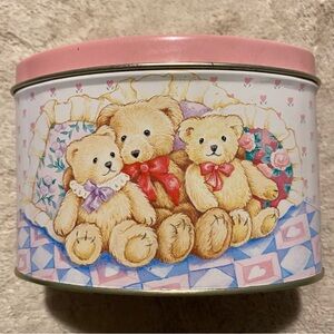 Vintage Tin container teddy bears w/ lid Hugs are for sharing